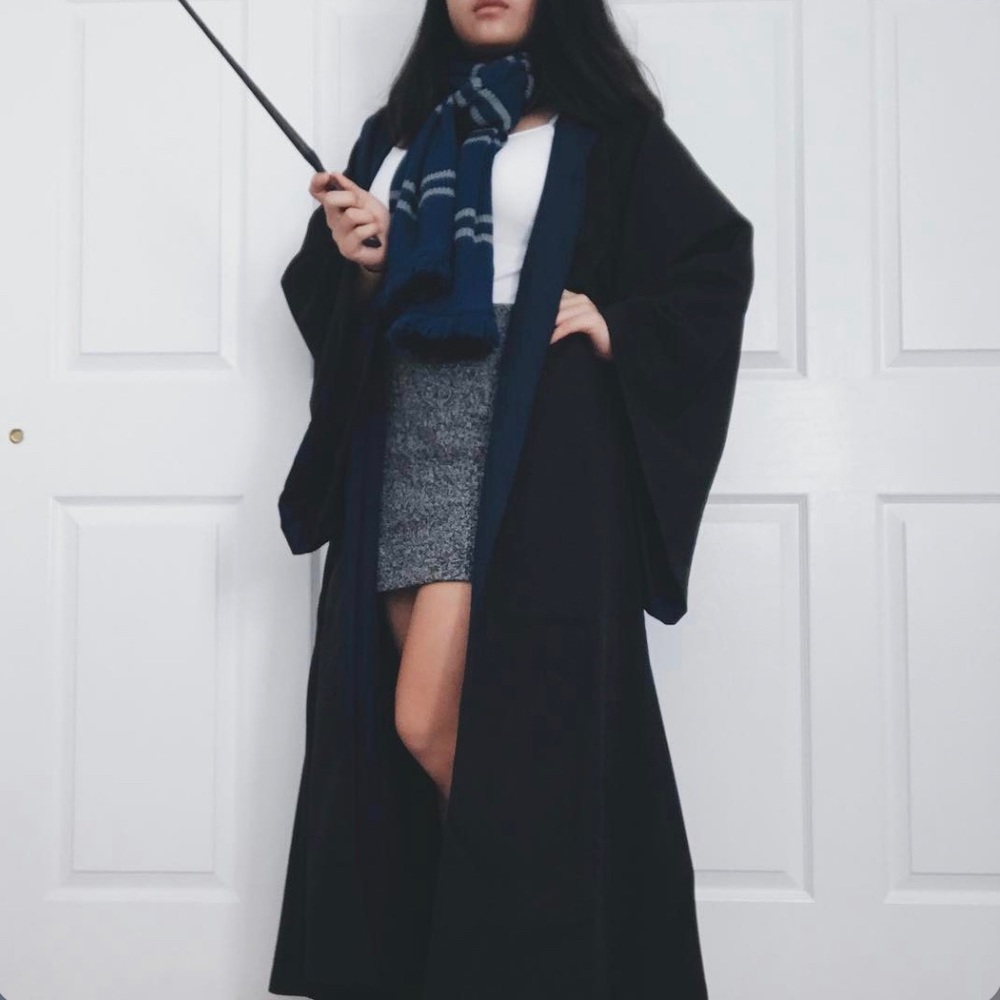 Harry Potter Hogwarts Robe and Scarf